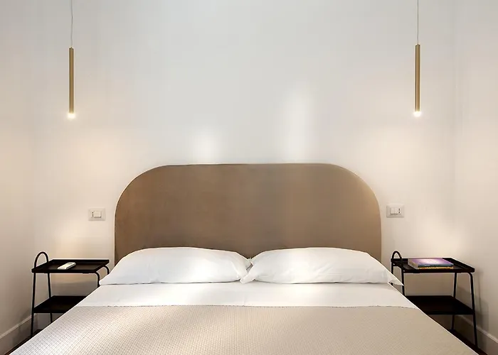 Charme Holidays Puccini Affittacamere Roma
