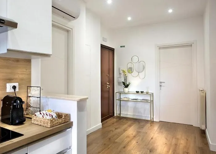 Charme Holidays Puccini 4* Roma