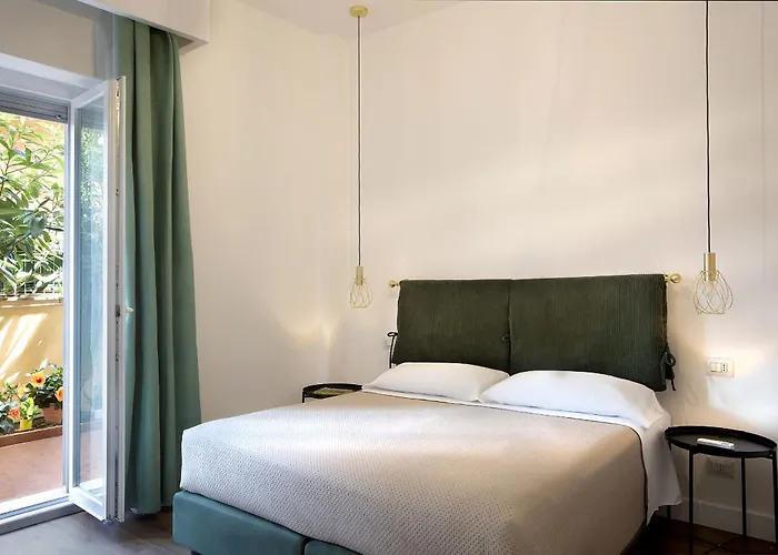 בית הארחה Charme Holidays Puccini 4*